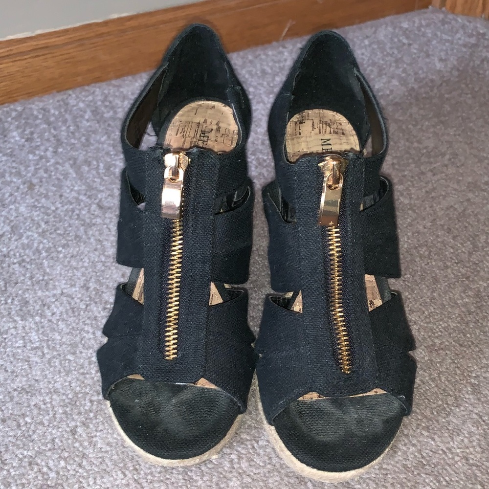 Wedges heels